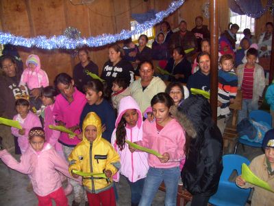 Singing Blanca Navidad (White Christmas) in a Mexican church